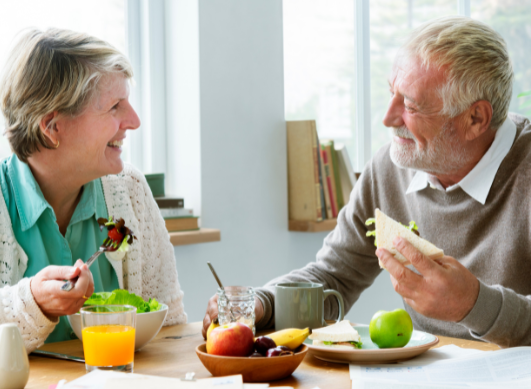 Comment bien manger avec la maladie de Parkinson ?  