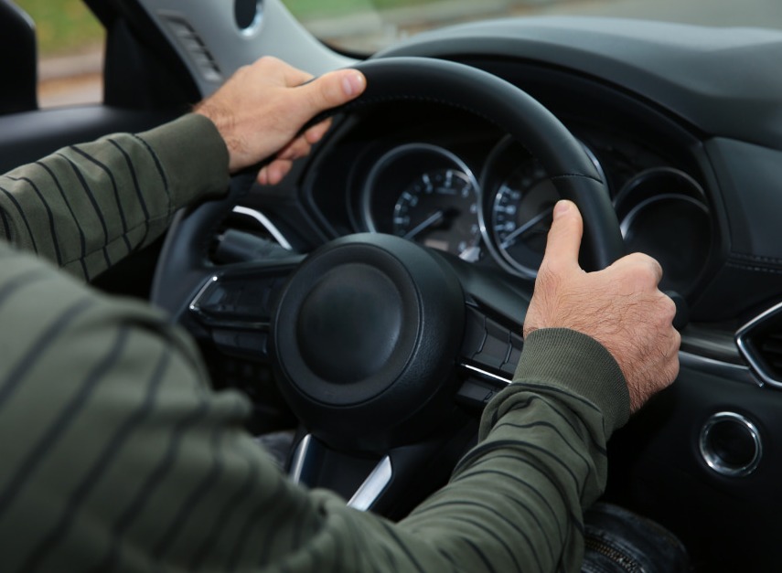 La conduite automobile et moto et les maladies chroniques : réglementation, conditions et conseils