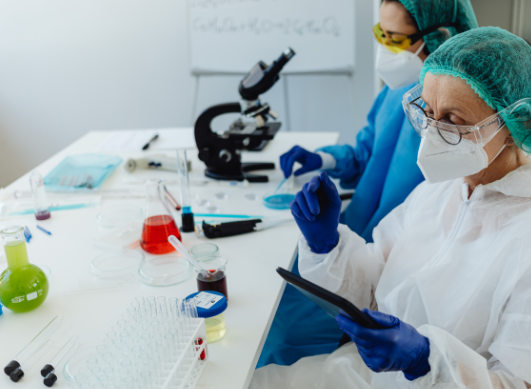 Rhumatisme psoriasique : les biomarqueurs peuvent-ils prédire les poussées ?