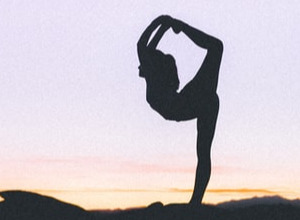 Découvrez comment le yoga peut améliorer la vie des patients atteints de maladies chroniques